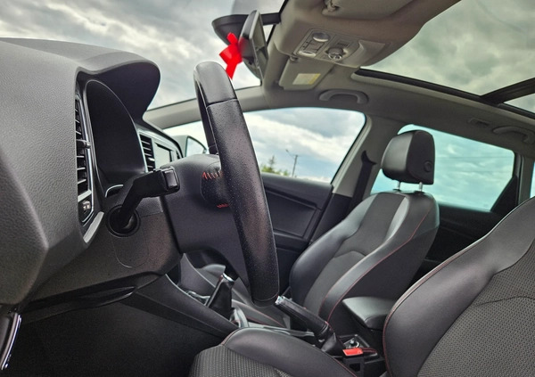 Seat Leon cena 43900 przebieg: 198000, rok produkcji 2014 z Ostrołęka małe 742